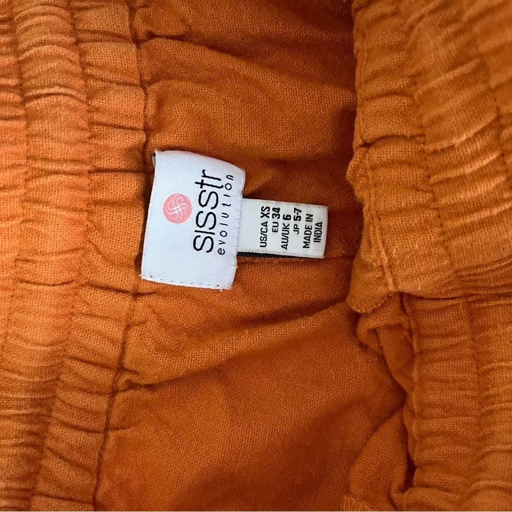 Linen Drawstring Shorts - Picture 5 of 5